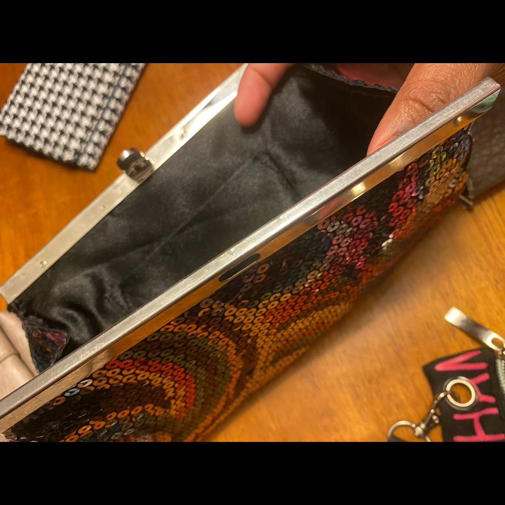 Small purses, wallets - Picture 7 of 10